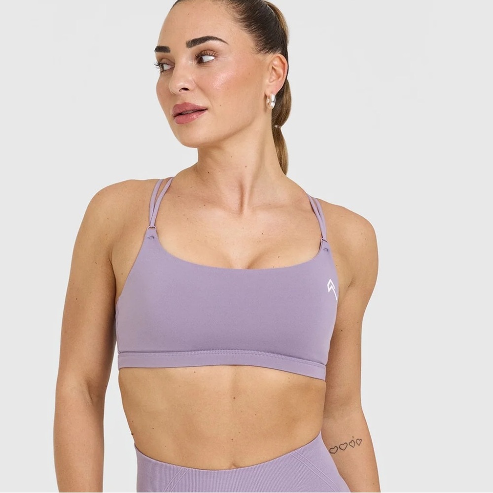 Everyday Cross Over Sports Bra